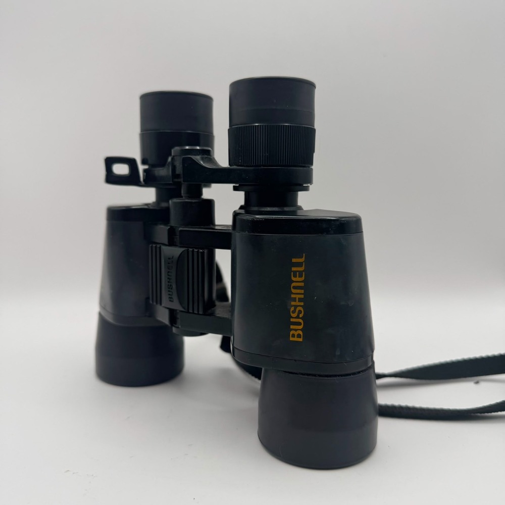 Bushnell 7-21x Zoom Binoculars Black Porro Prism Adjustable Focus Neck Strap